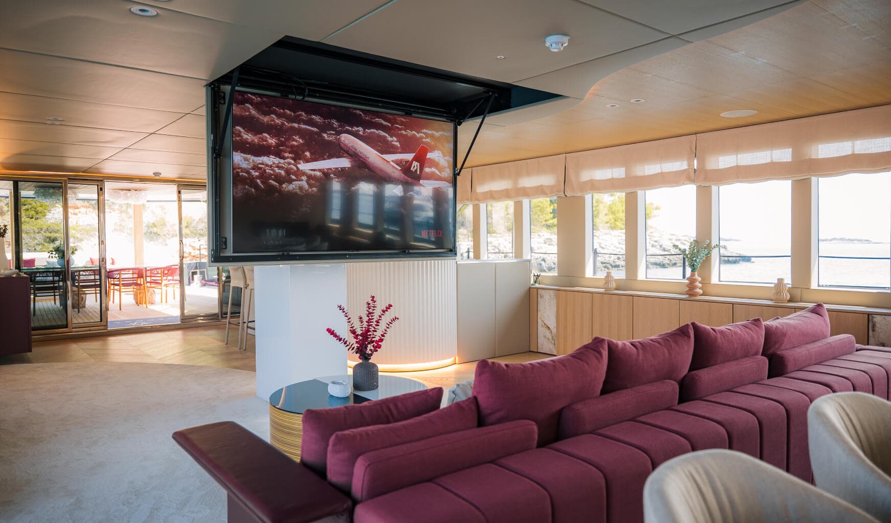 Reposado main salon lounge